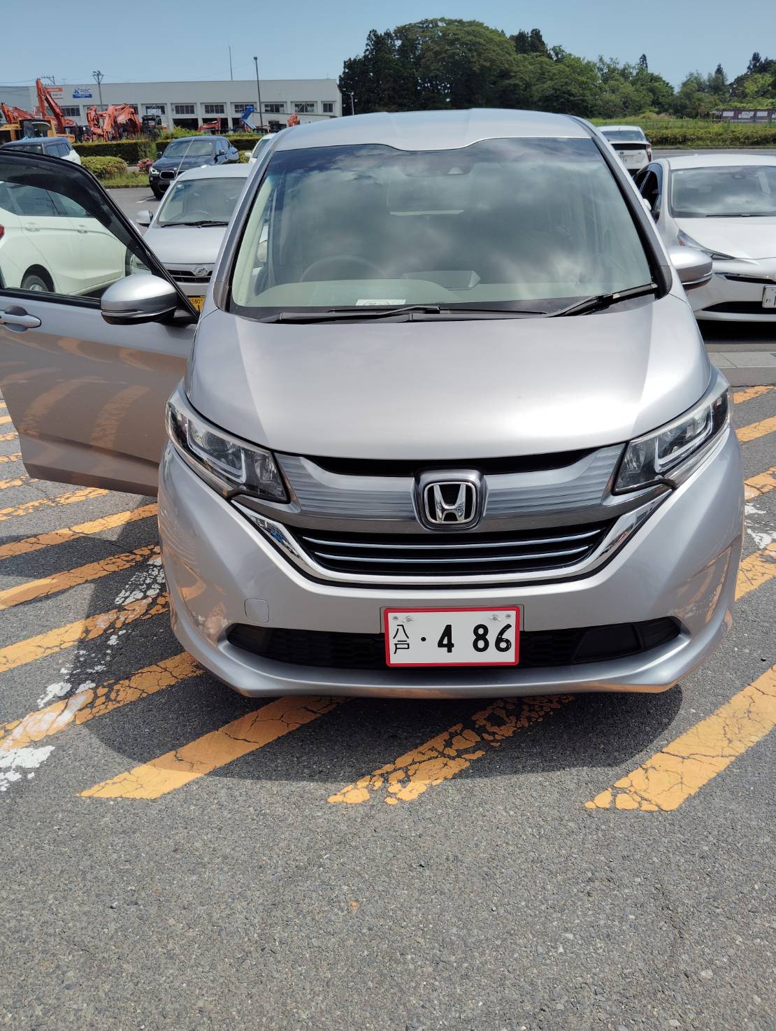 【埼玉県越谷市】ホンダ　フリードHV　H27年式